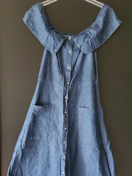 Dorothy Perkins Dresses & Skirts - Denim Midi Dress